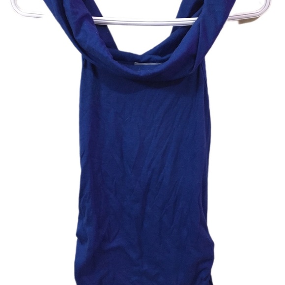 Elegant Blue Women's Top - Picture 4 of 6